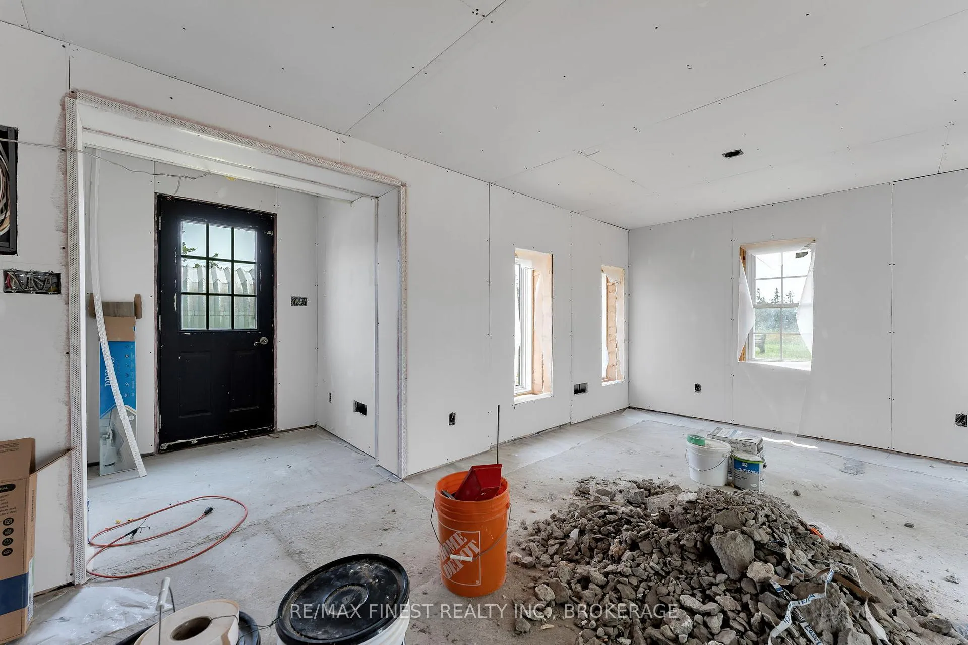 Photo 19 of 780 Wing Road, Loyalist, Lennox and Addington - South — HOMEH