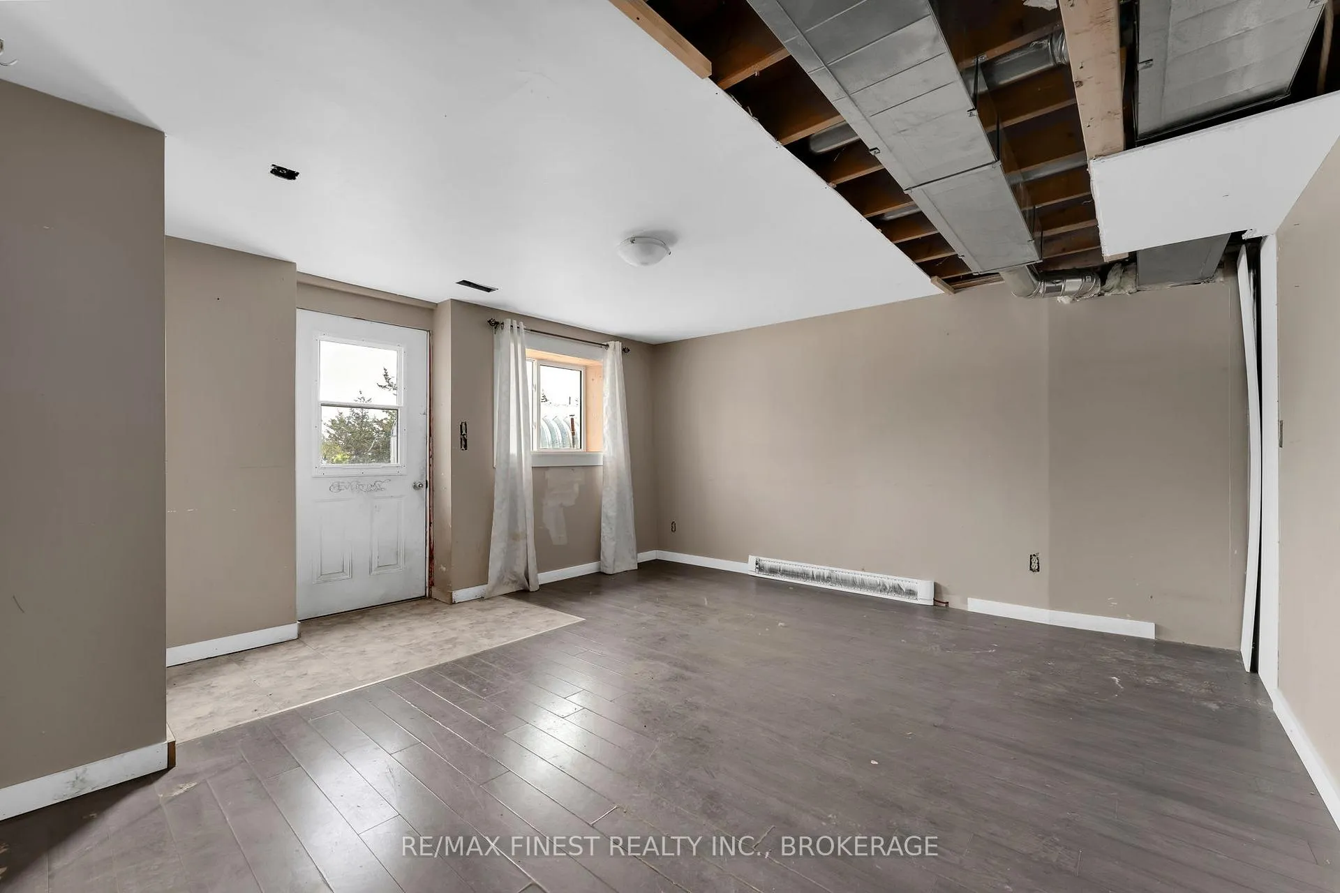 Photo 24 of 780 Wing Road, Loyalist, Lennox and Addington - South — HOMEH