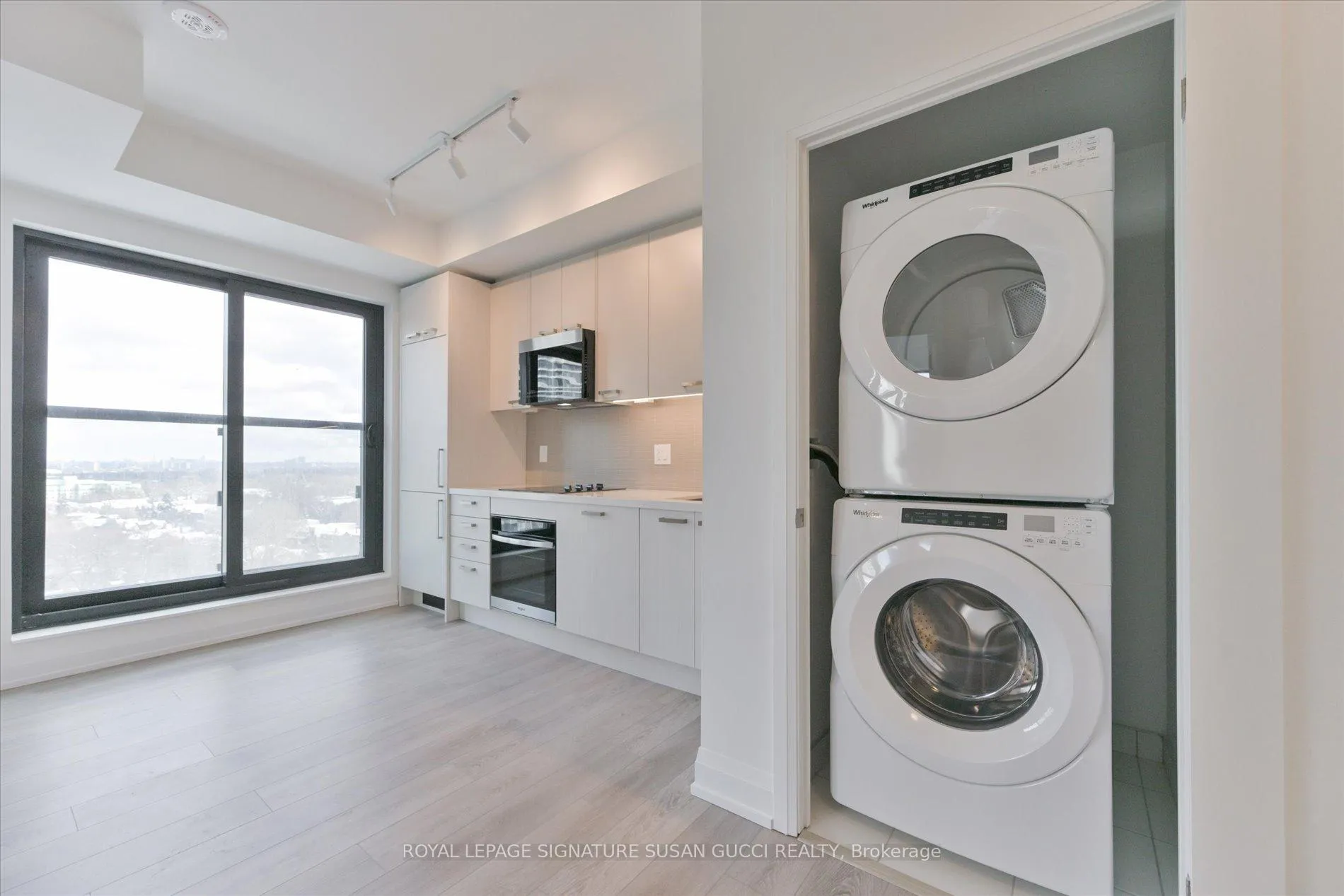 Photo 21 of Unit 1402, 20 Soudan Avenue, Toronto, Mount Pleasant West — HOMEH