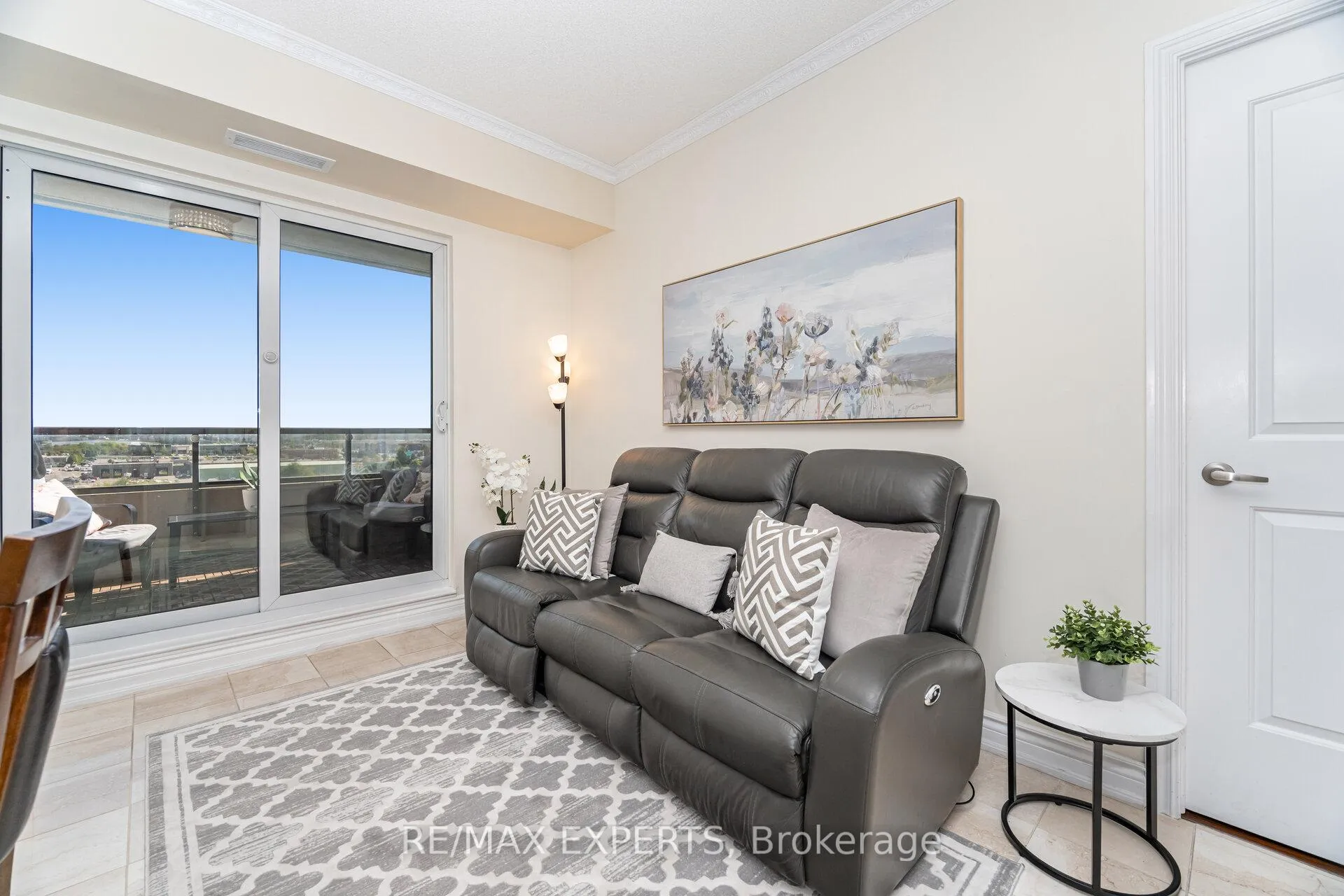 Photo 17 of Unit 809, 9255 Jane Street, Vaughan, Maple — HOMEH