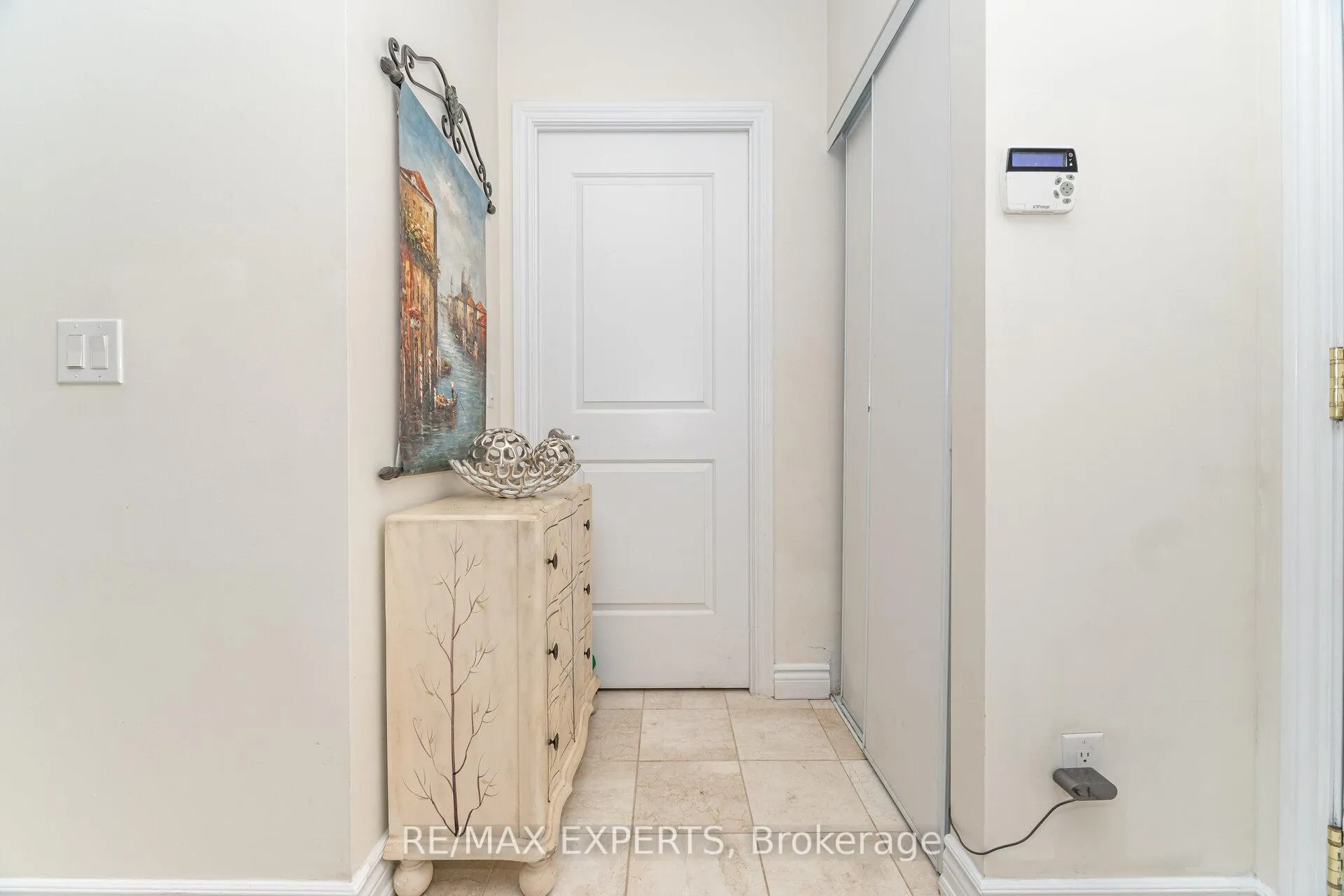 Photo 24 of Unit 809, 9255 Jane Street, Vaughan, Maple — HOMEH