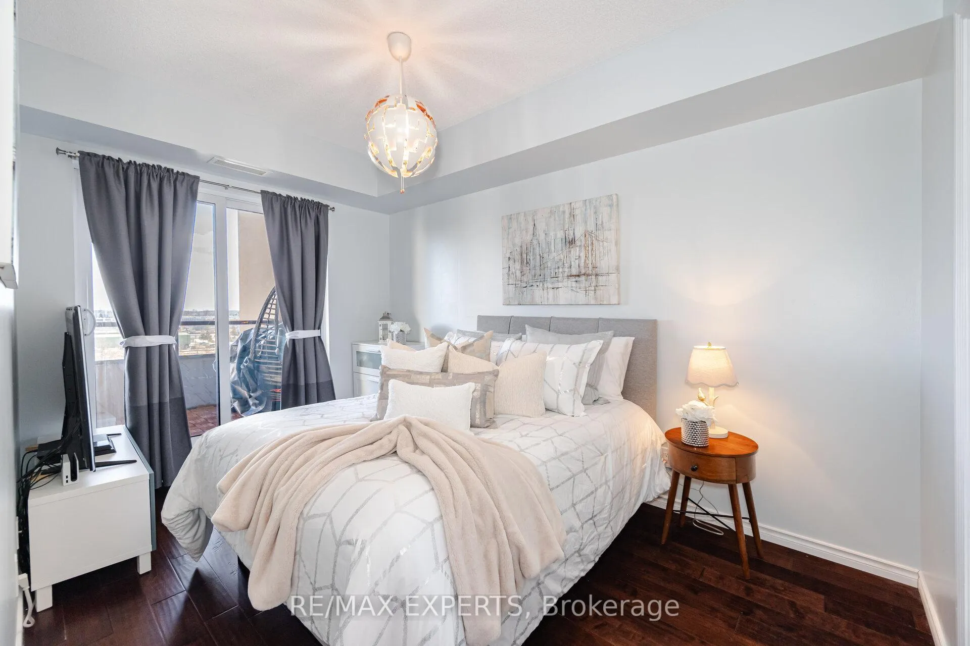 Photo 26 of Unit 809, 9255 Jane Street, Vaughan, Maple — HOMEH