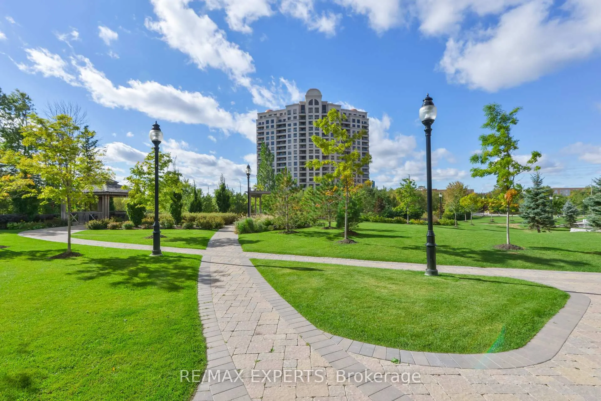 Photo 38 of Unit 809, 9255 Jane Street, Vaughan, Maple — HOMEH
