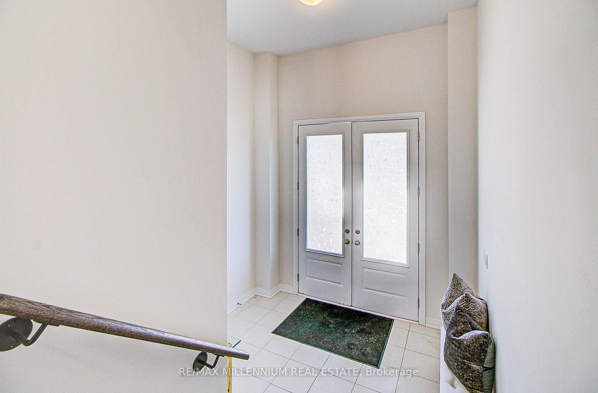 Photo 3 of 20 Tyler Avenue N, Erin — HOMEH