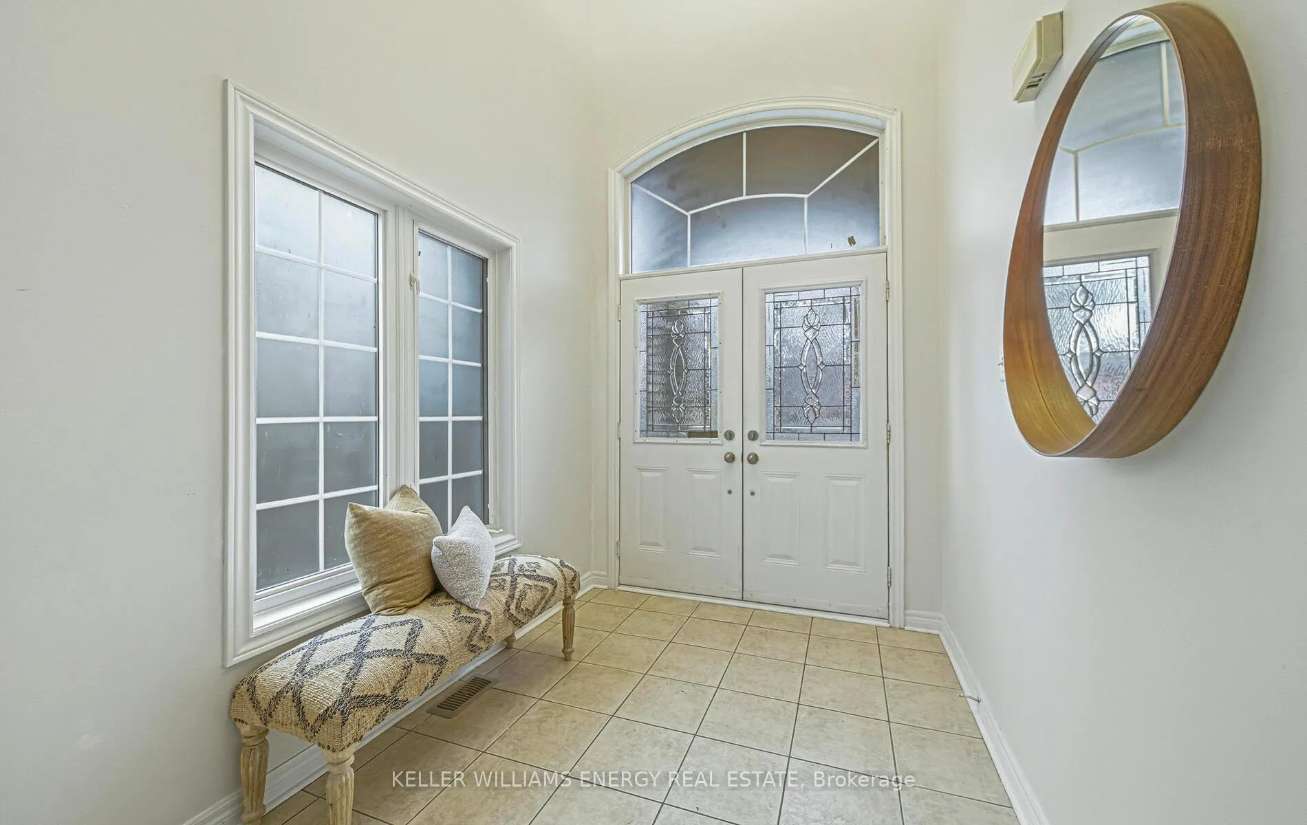 Photo 4 of 67B Concession Street E, Clarington, Bowmanville — HOMEH
