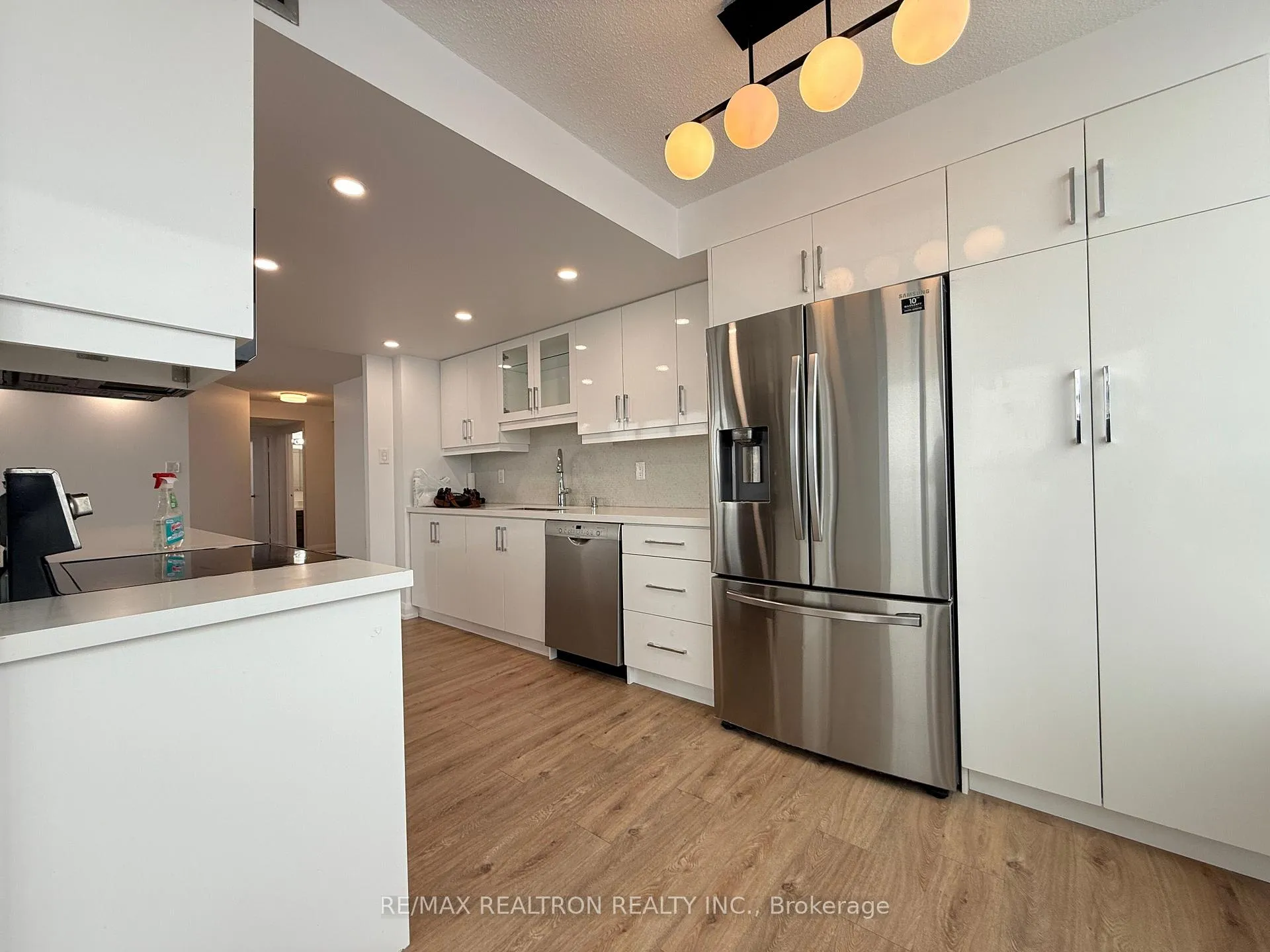 Photo 7 of Unit 1106, 7601 Bathurst Street, Vaughan, Crestwood-Springfarm-Yorkhill — HOMEH