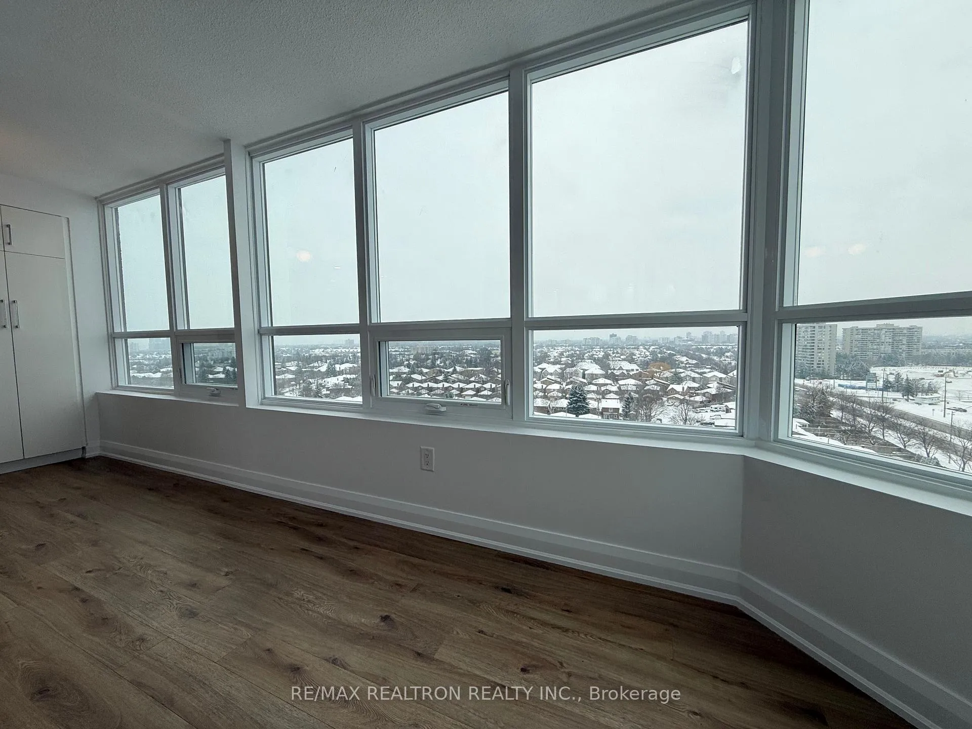 Photo 15 of Unit 1106, 7601 Bathurst Street, Vaughan, Crestwood-Springfarm-Yorkhill — HOMEH