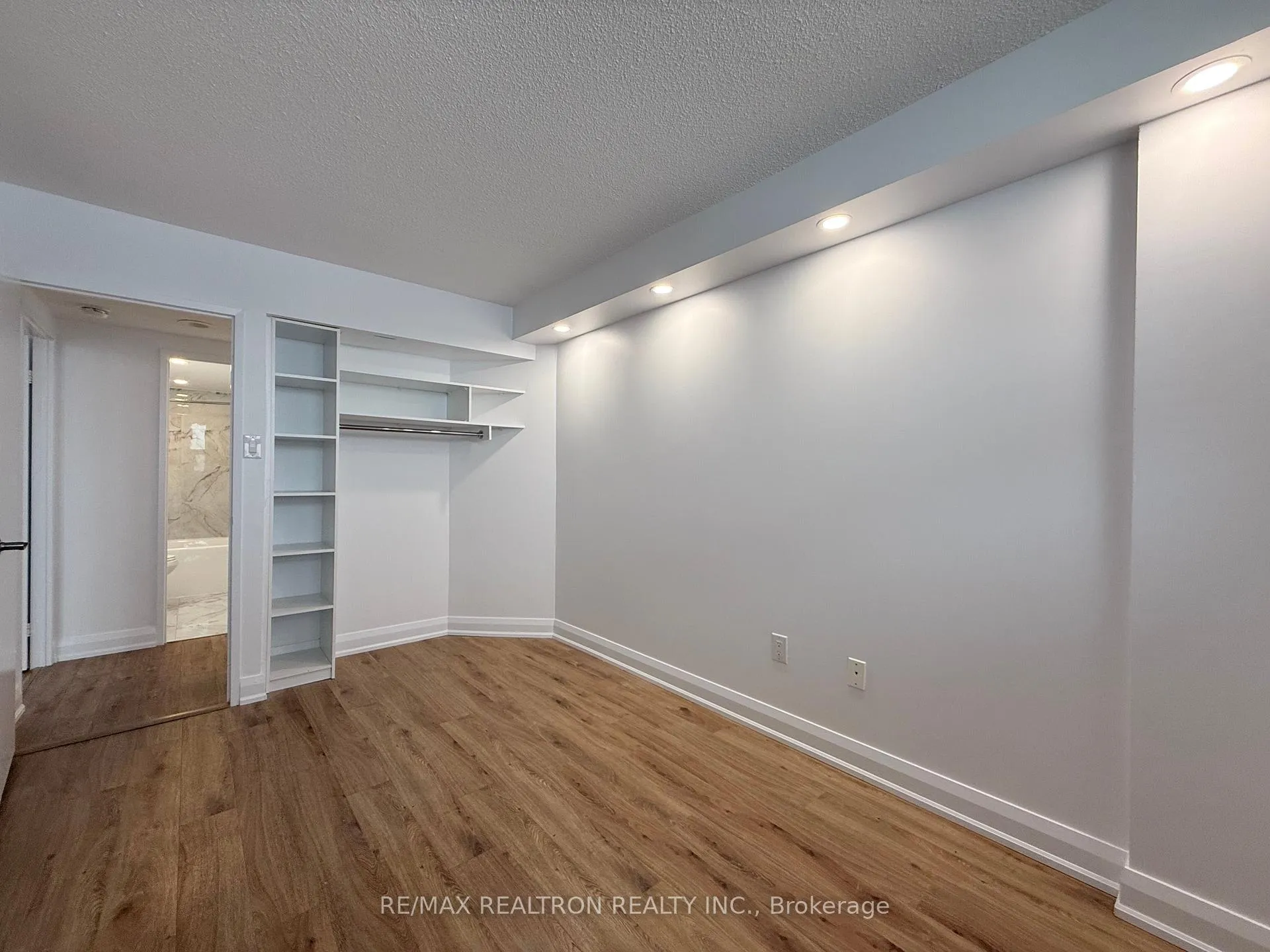 Photo 22 of Unit 1106, 7601 Bathurst Street, Vaughan, Crestwood-Springfarm-Yorkhill — HOMEH