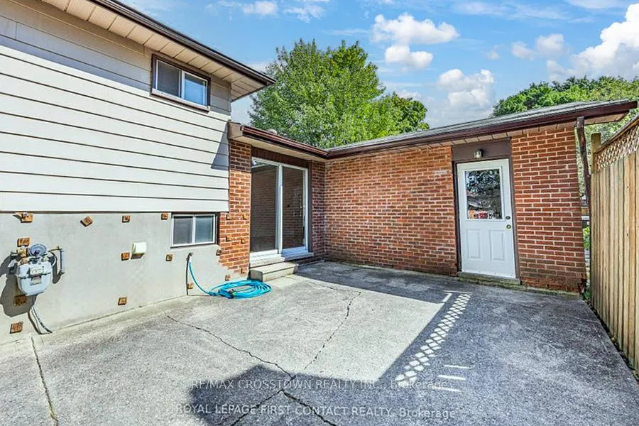 Photo 4 of 6 Deerpark Drive, Barrie, Cundles East — HOMEH