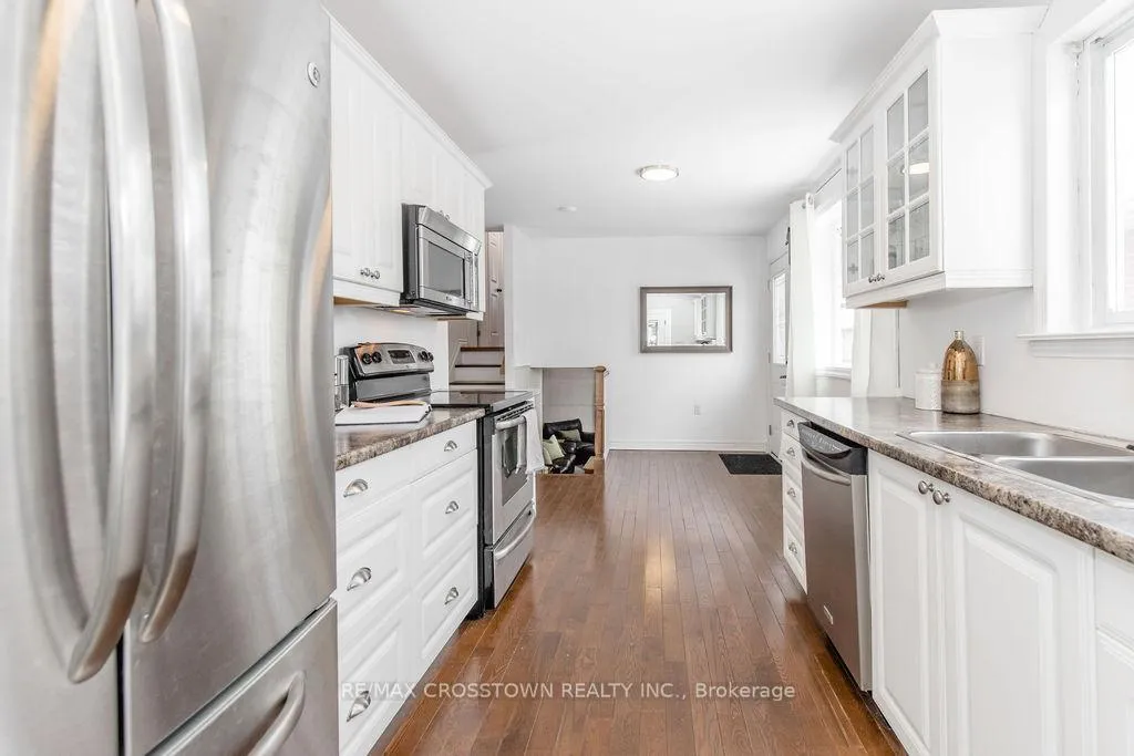 Photo 11 of 6 Deerpark Drive, Barrie, Cundles East — HOMEH