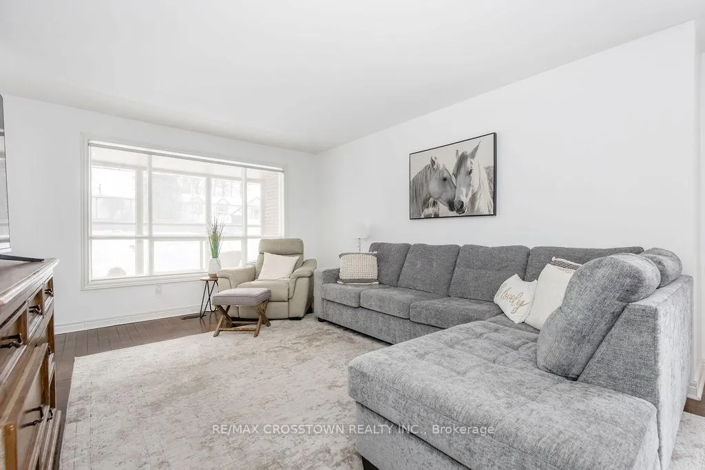 Photo 22 of 6 Deerpark Drive, Barrie, Cundles East — HOMEH