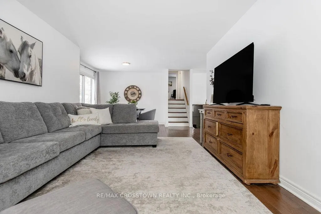 Photo 24 of 6 Deerpark Drive, Barrie, Cundles East — HOMEH