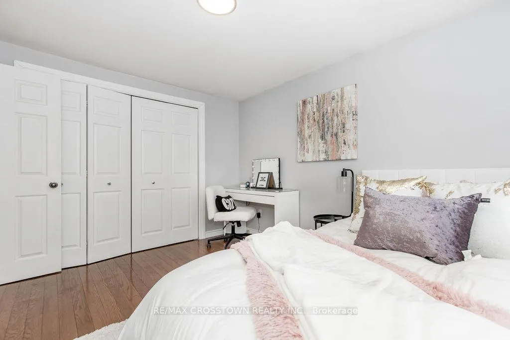 Photo 30 of 6 Deerpark Drive, Barrie, Cundles East — HOMEH