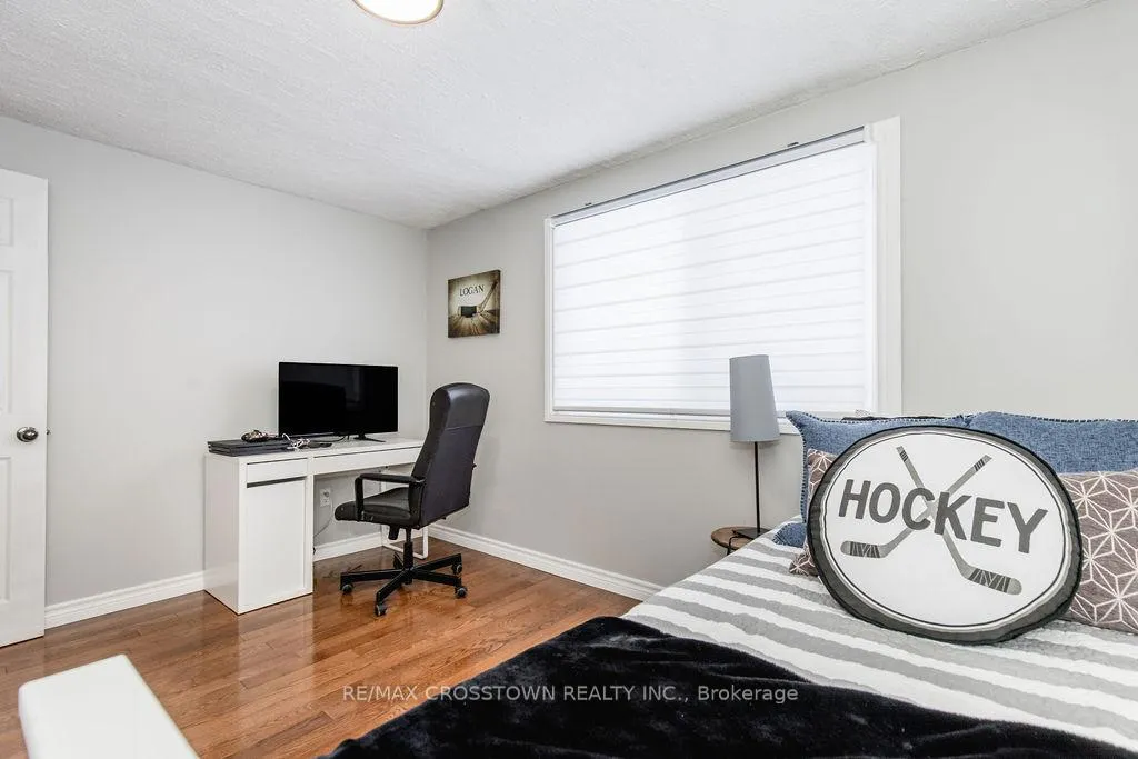 Photo 33 of 6 Deerpark Drive, Barrie, Cundles East — HOMEH