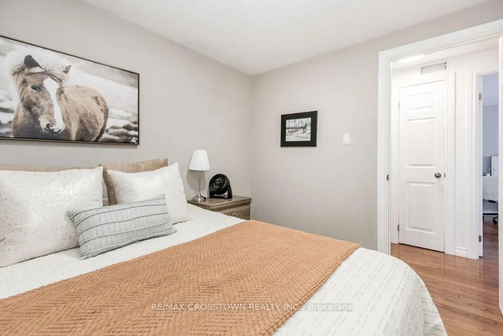 Photo 35 of 6 Deerpark Drive, Barrie, Cundles East — HOMEH