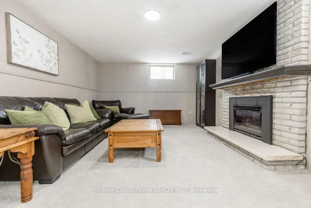 Photo 37 of 6 Deerpark Drive, Barrie, Cundles East — HOMEH