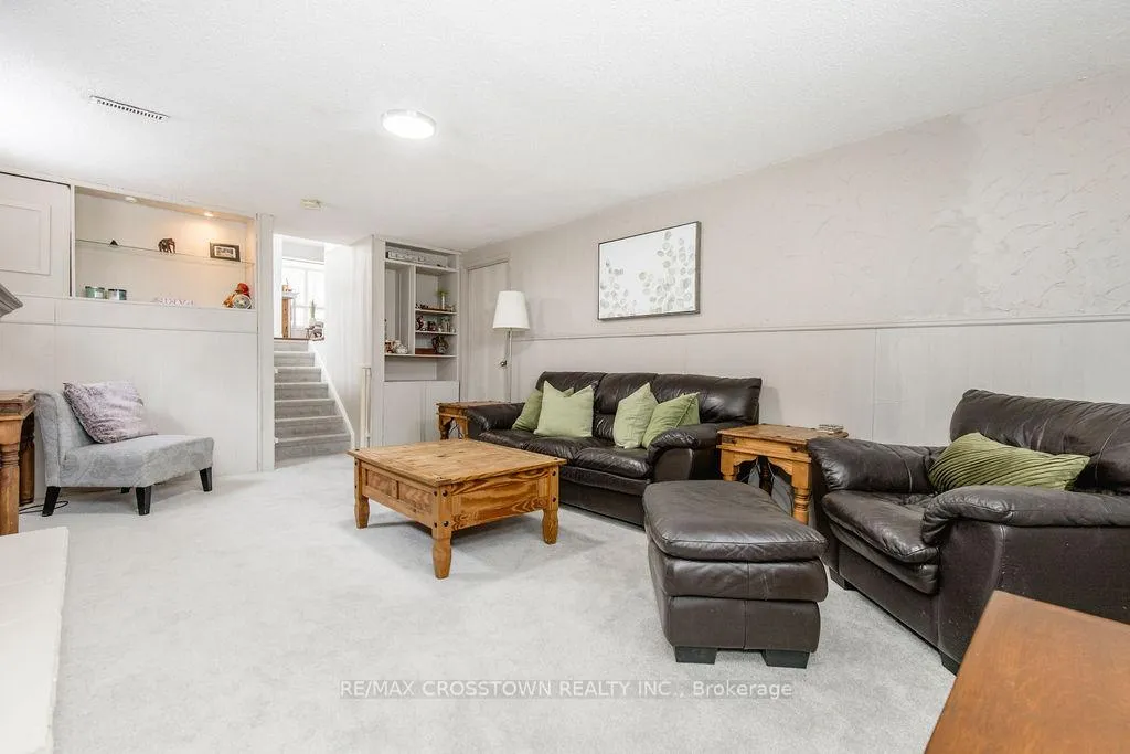 Photo 39 of 6 Deerpark Drive, Barrie, Cundles East — HOMEH