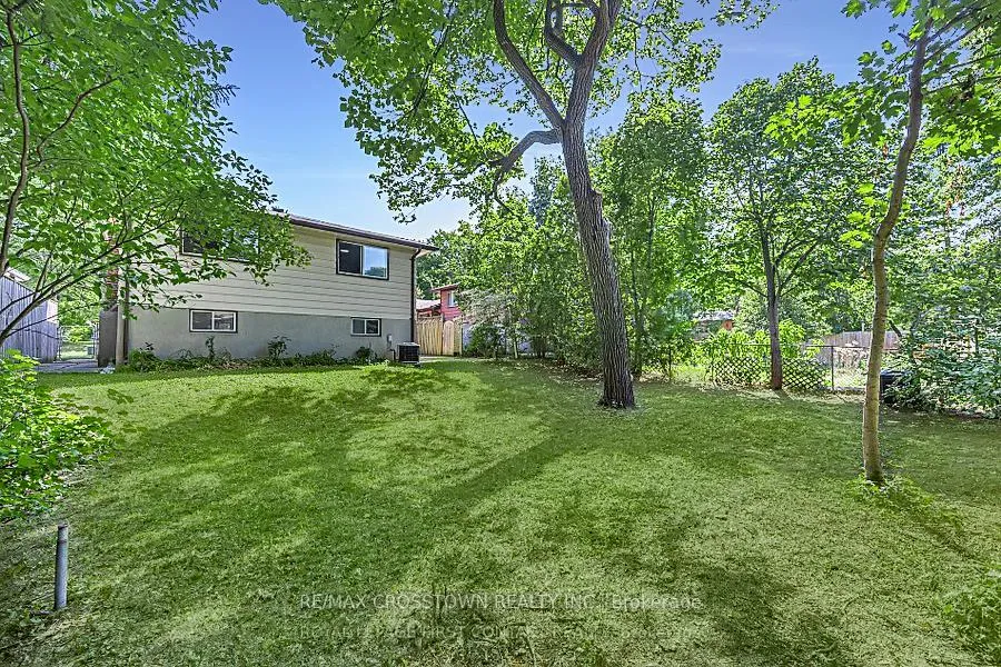 Photo 44 of 6 Deerpark Drive, Barrie, Cundles East — HOMEH