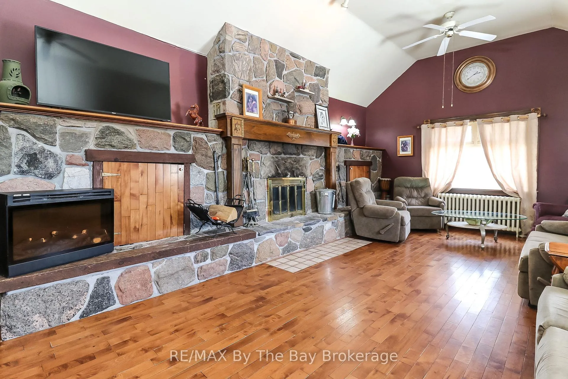 Photo 8 of 2553 County 42 Road, Clearview, Rural Clearview — HOMEH