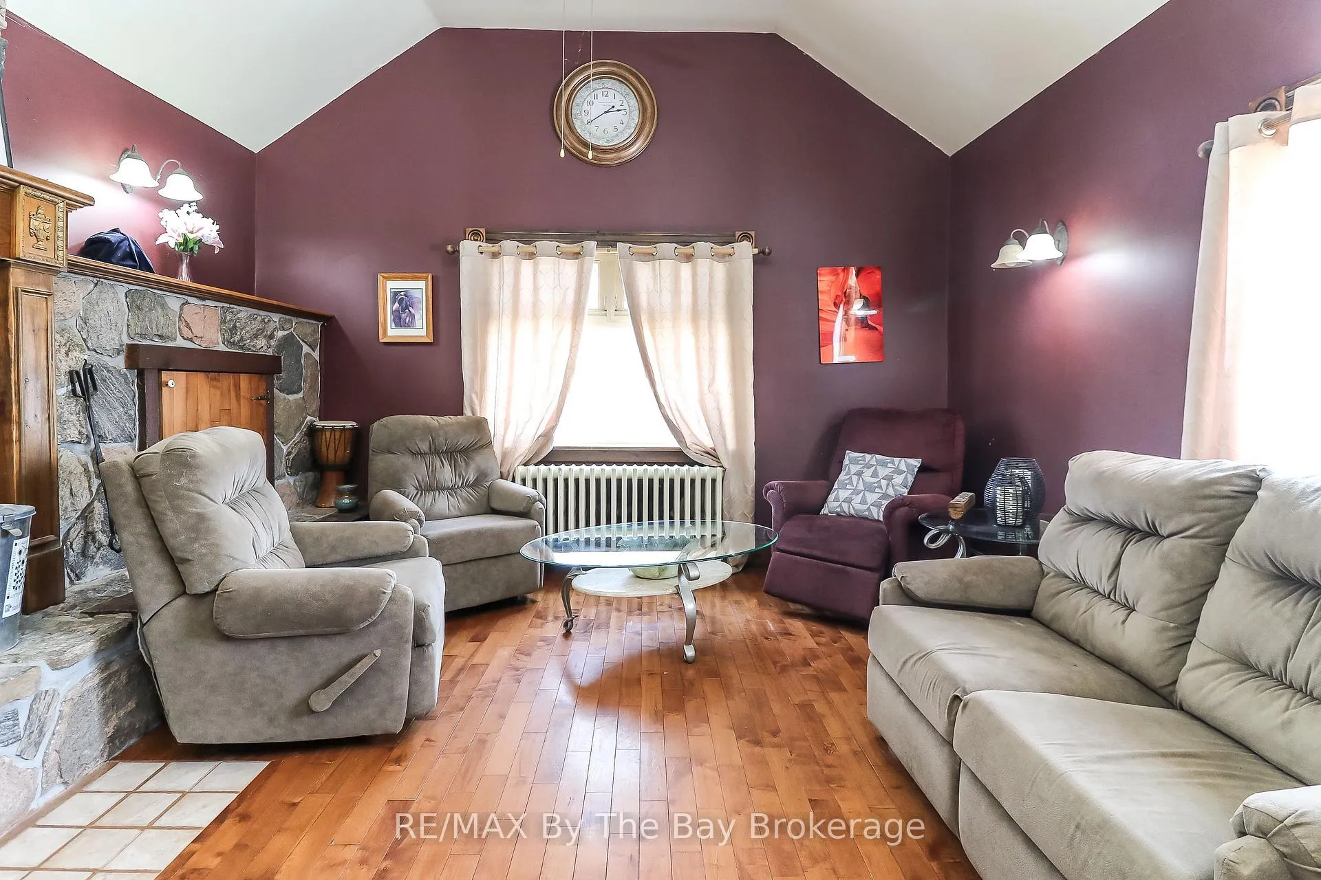 Photo 12 of 2553 County 42 Road, Clearview, Rural Clearview — HOMEH