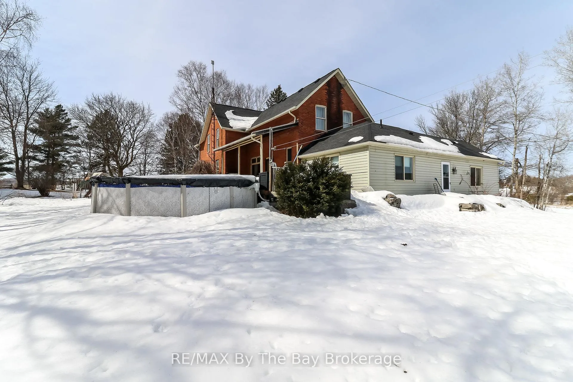 Photo 21 of 2553 County 42 Road, Clearview, Rural Clearview — HOMEH