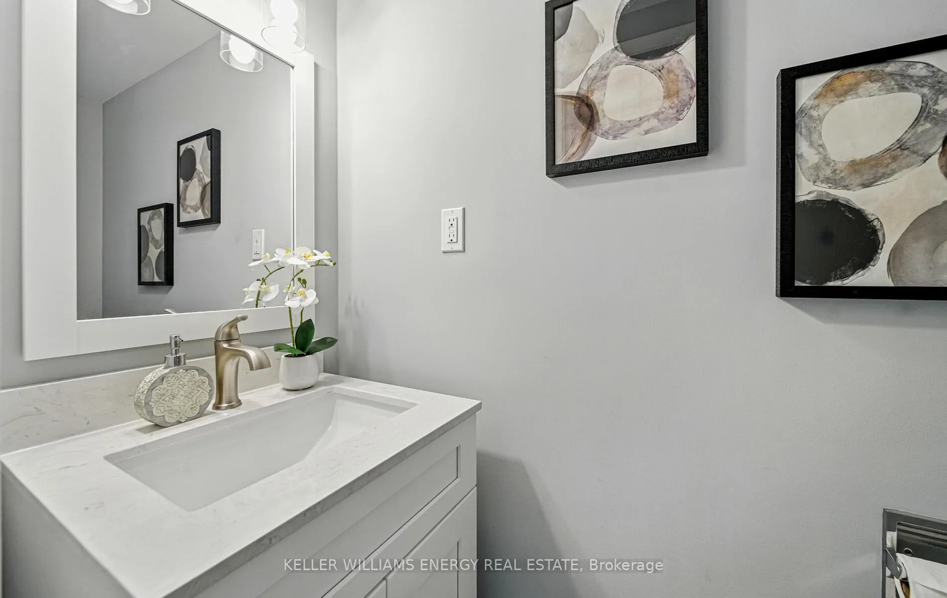 Photo 4 of Unit 9, 945 Burns Street W, Whitby, Lynde Creek — HOMEH