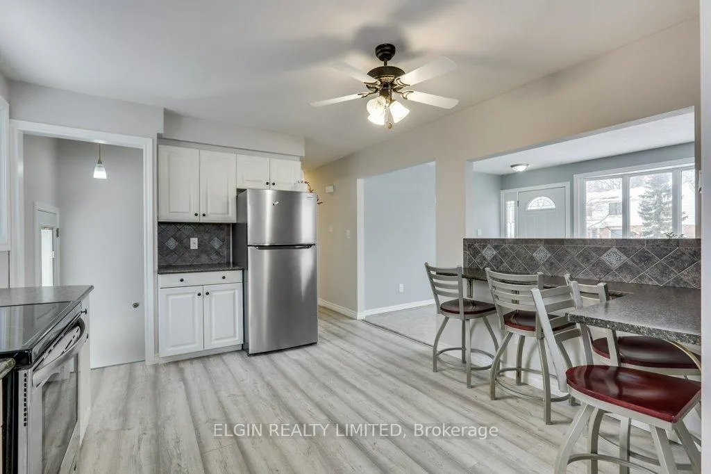 Photo 11 of 5 Sauve Avenue, St. Thomas — HOMEH