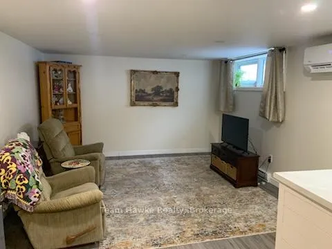 Photo 5 of 630 Bayview Drive, Midland — HOMEH
