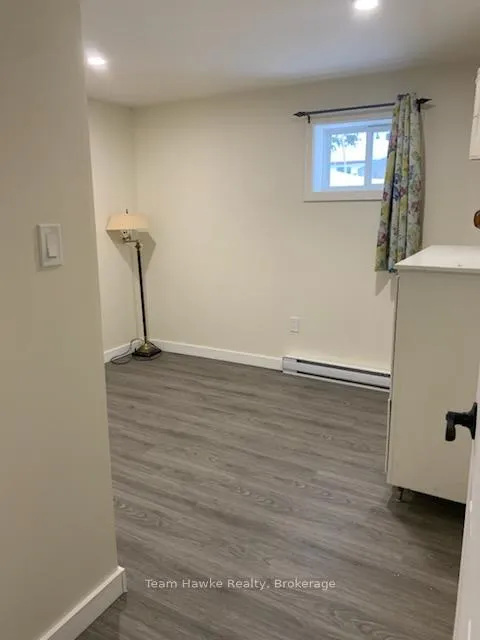 Photo 8 of 630 Bayview Drive, Midland — HOMEH