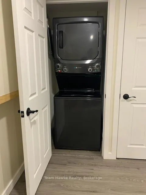 Photo 10 of 630 Bayview Drive, Midland — HOMEH
