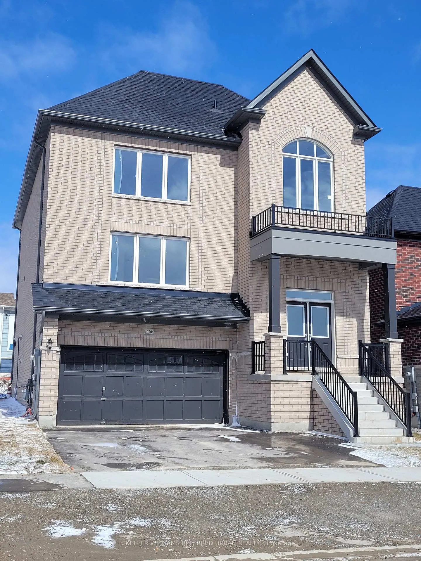 Front of 1466 Stovell Crescent