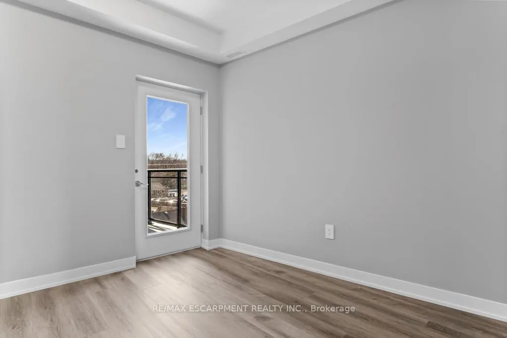 Photo 7 of Unit 209, 5002 King Street, Lincoln, Beamsville — HOMEH