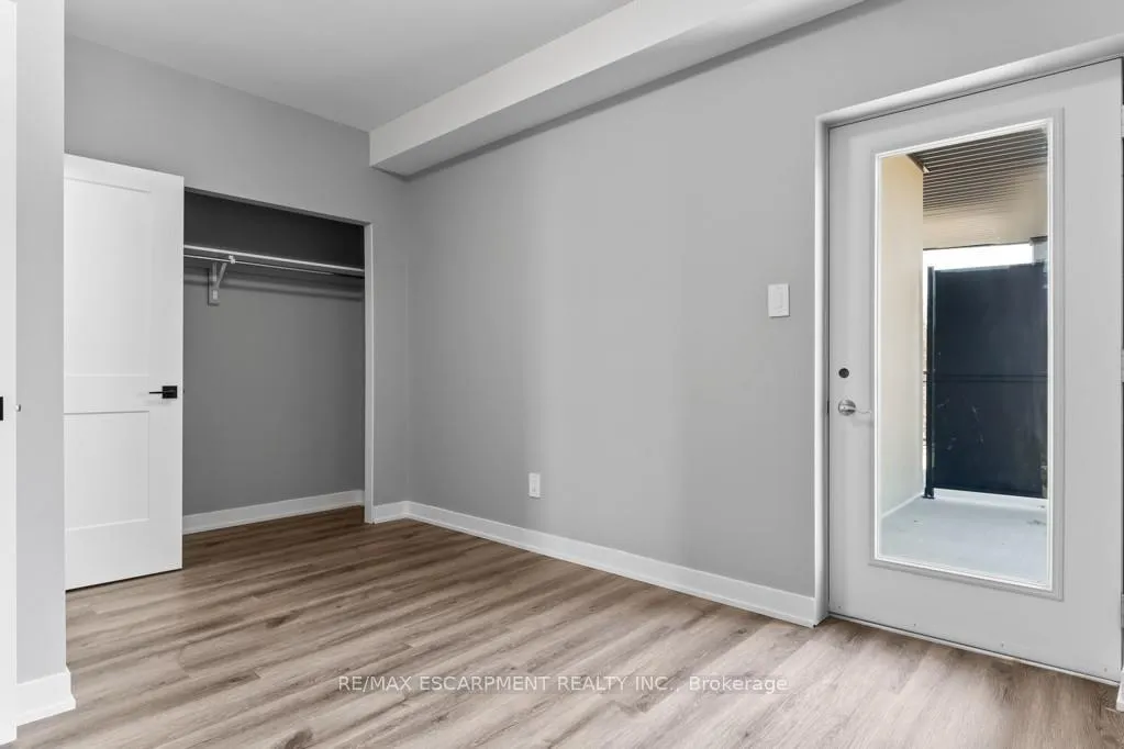 Photo 8 of Unit 209, 5002 King Street, Lincoln, Beamsville — HOMEH