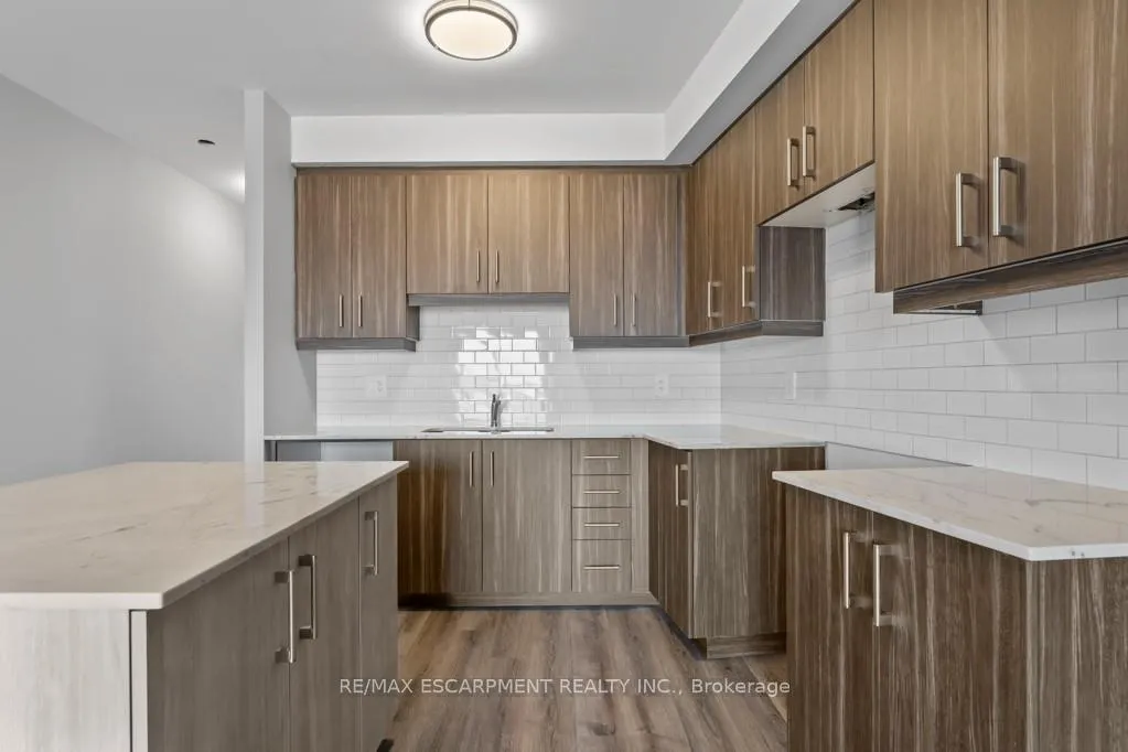 Photo 16 of Unit 209, 5002 King Street, Lincoln, Beamsville — HOMEH