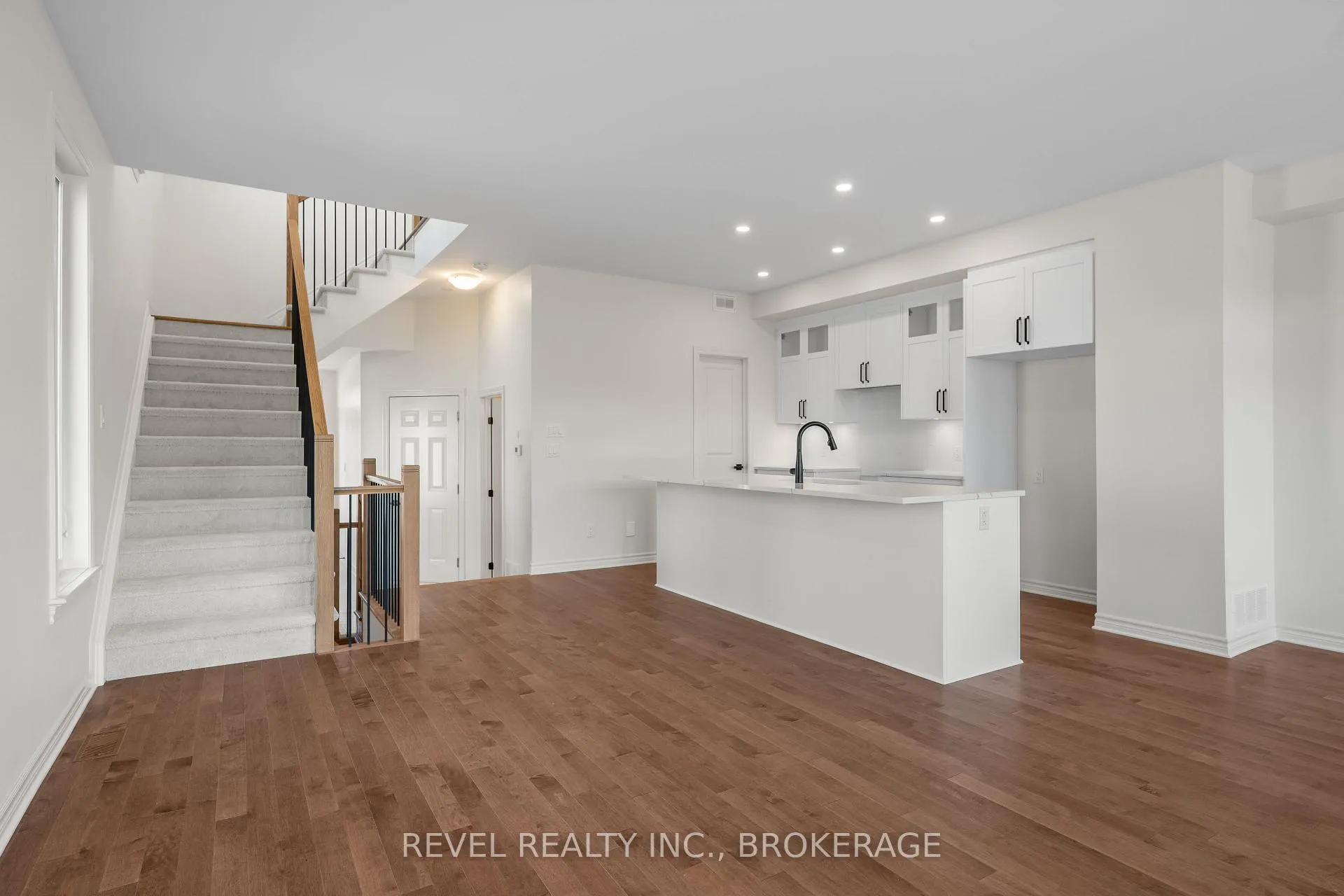 Photo 11 of 440 Buckthorn Drive, Kingston, City Northwest — HOMEH