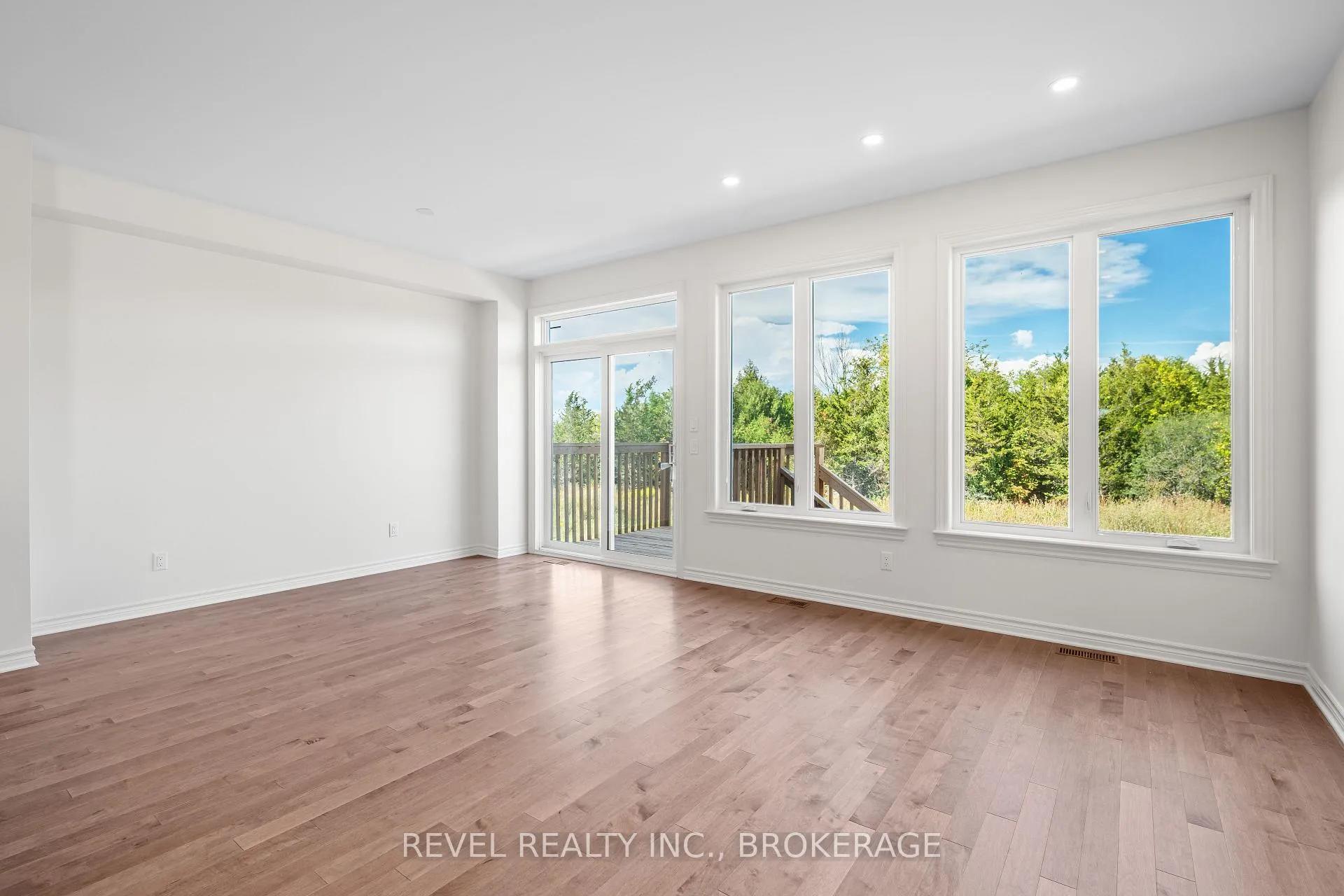 Photo 12 of 440 Buckthorn Drive, Kingston, City Northwest — HOMEH