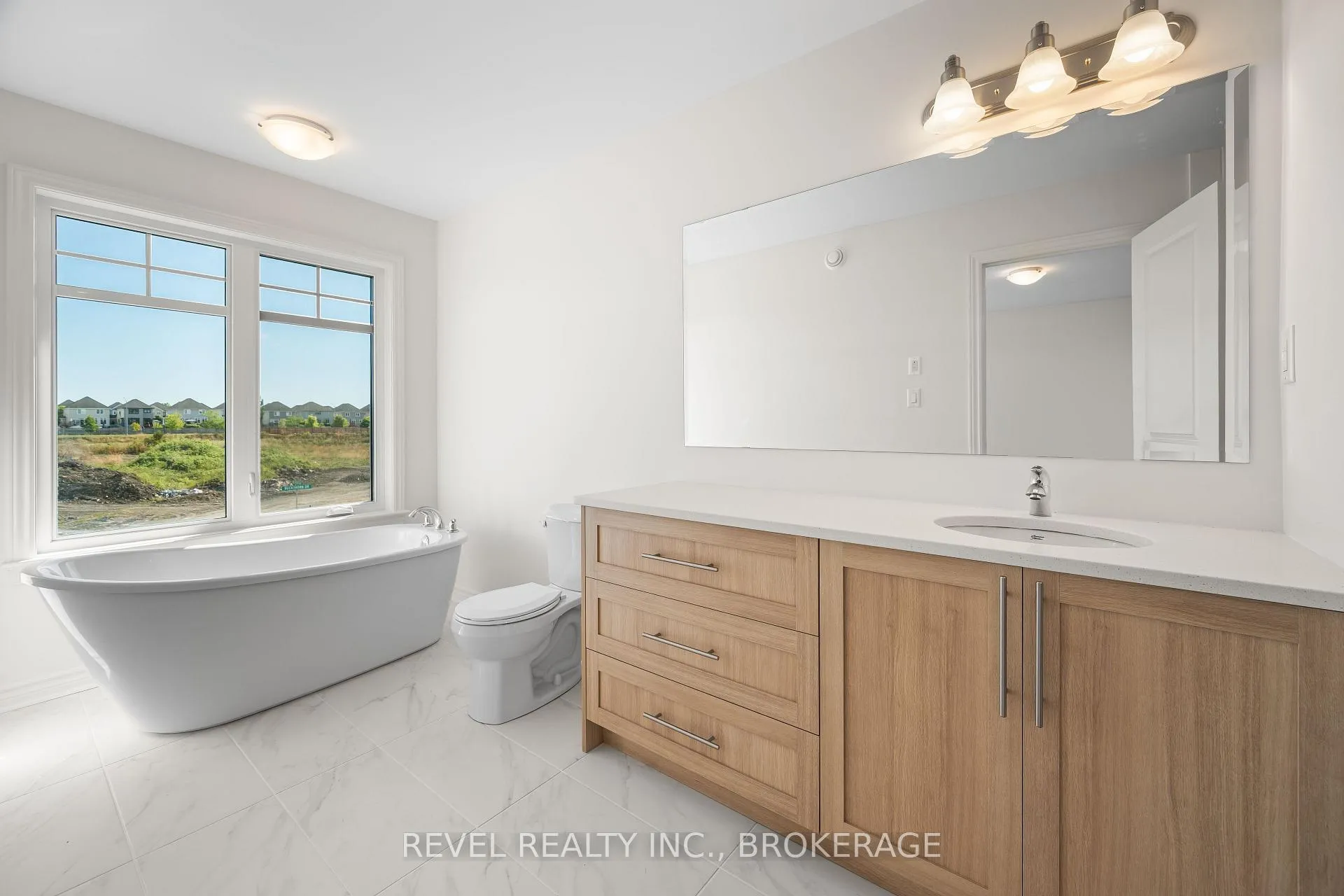 Photo 23 of 440 Buckthorn Drive, Kingston, City Northwest — HOMEH