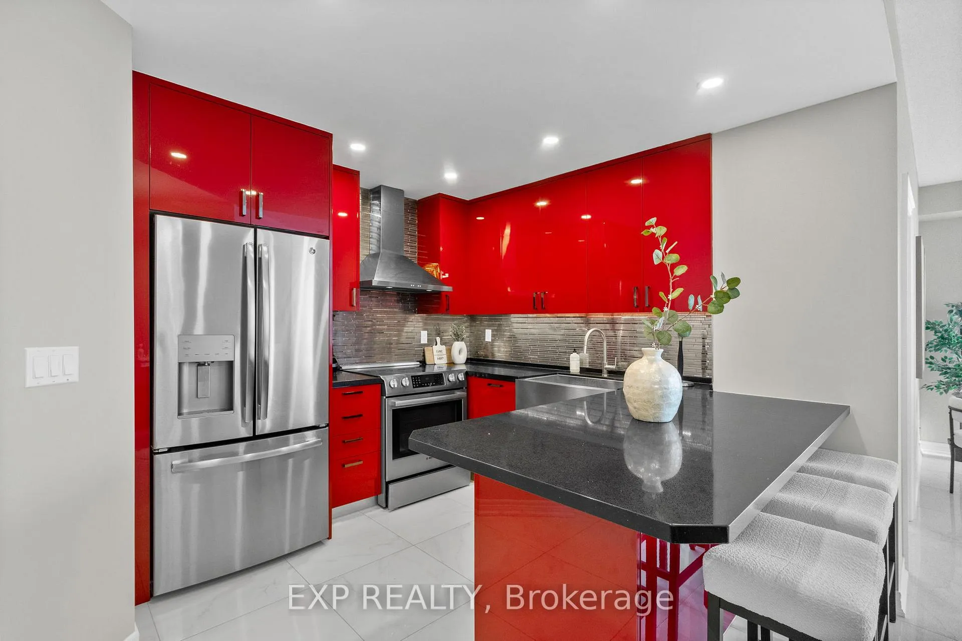 Photo 5 of Unit 928, 33 Cox Boulevard, Markham, Unionville — HOMEH