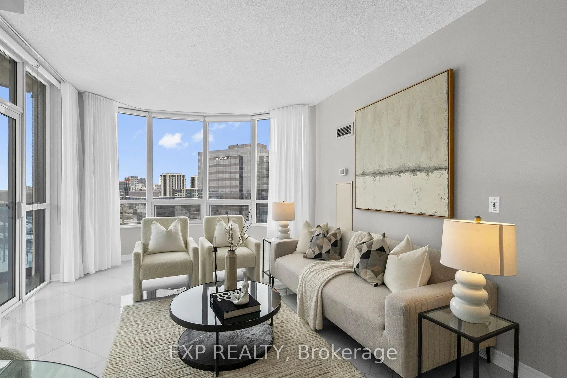 Photo 7 of Unit 928, 33 Cox Boulevard, Markham, Unionville — HOMEH