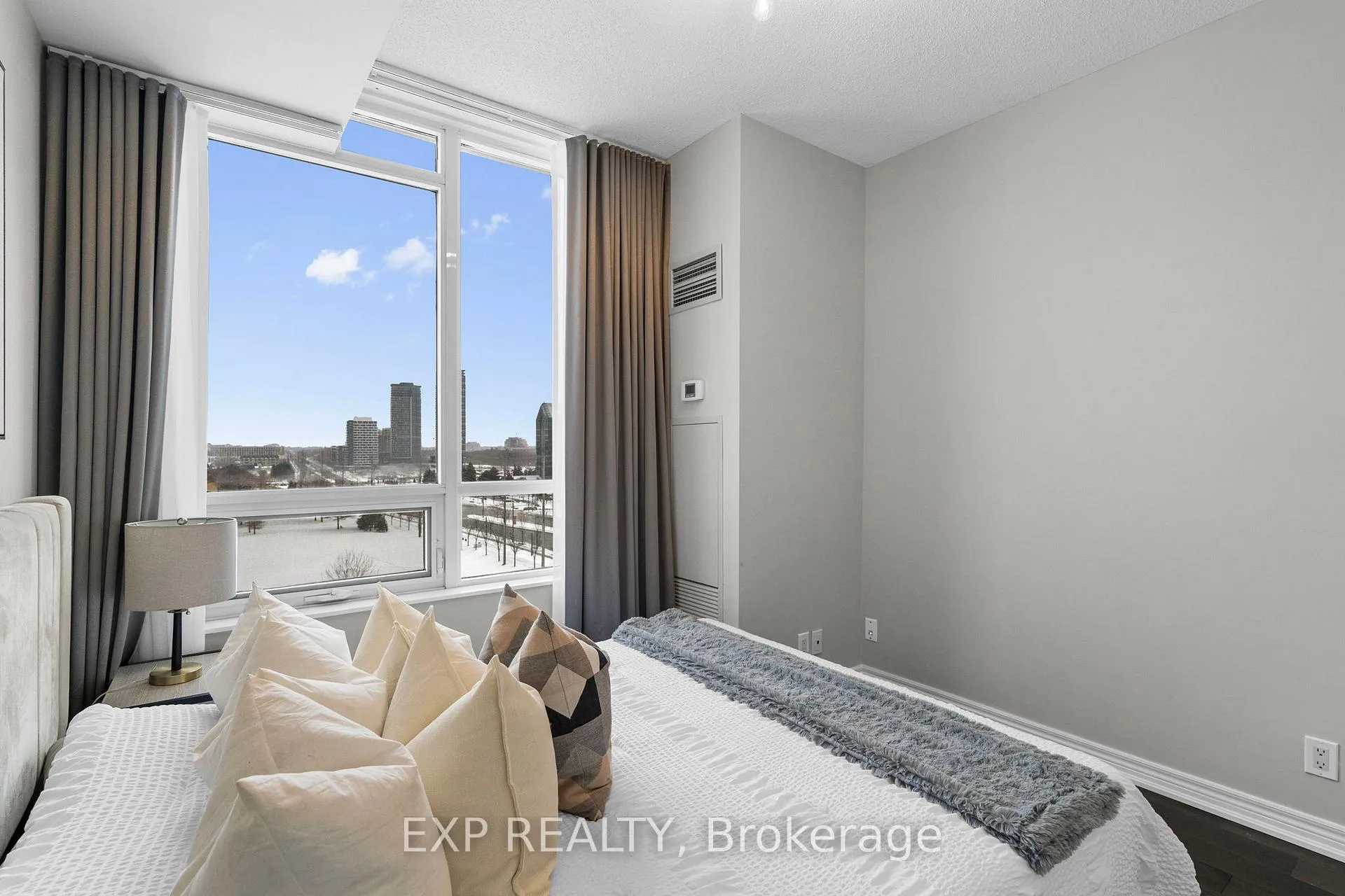 Photo 13 of Unit 928, 33 Cox Boulevard, Markham, Unionville — HOMEH