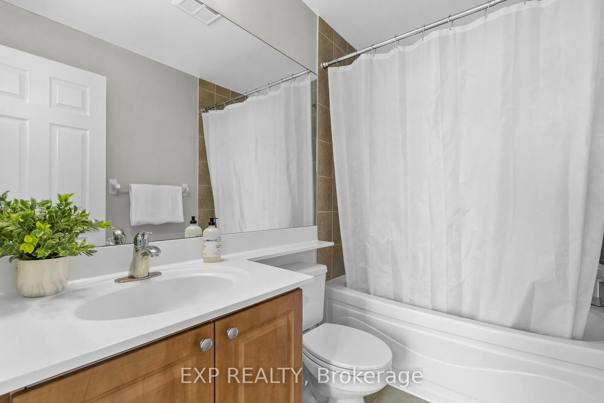 Photo 17 of Unit 928, 33 Cox Boulevard, Markham, Unionville — HOMEH