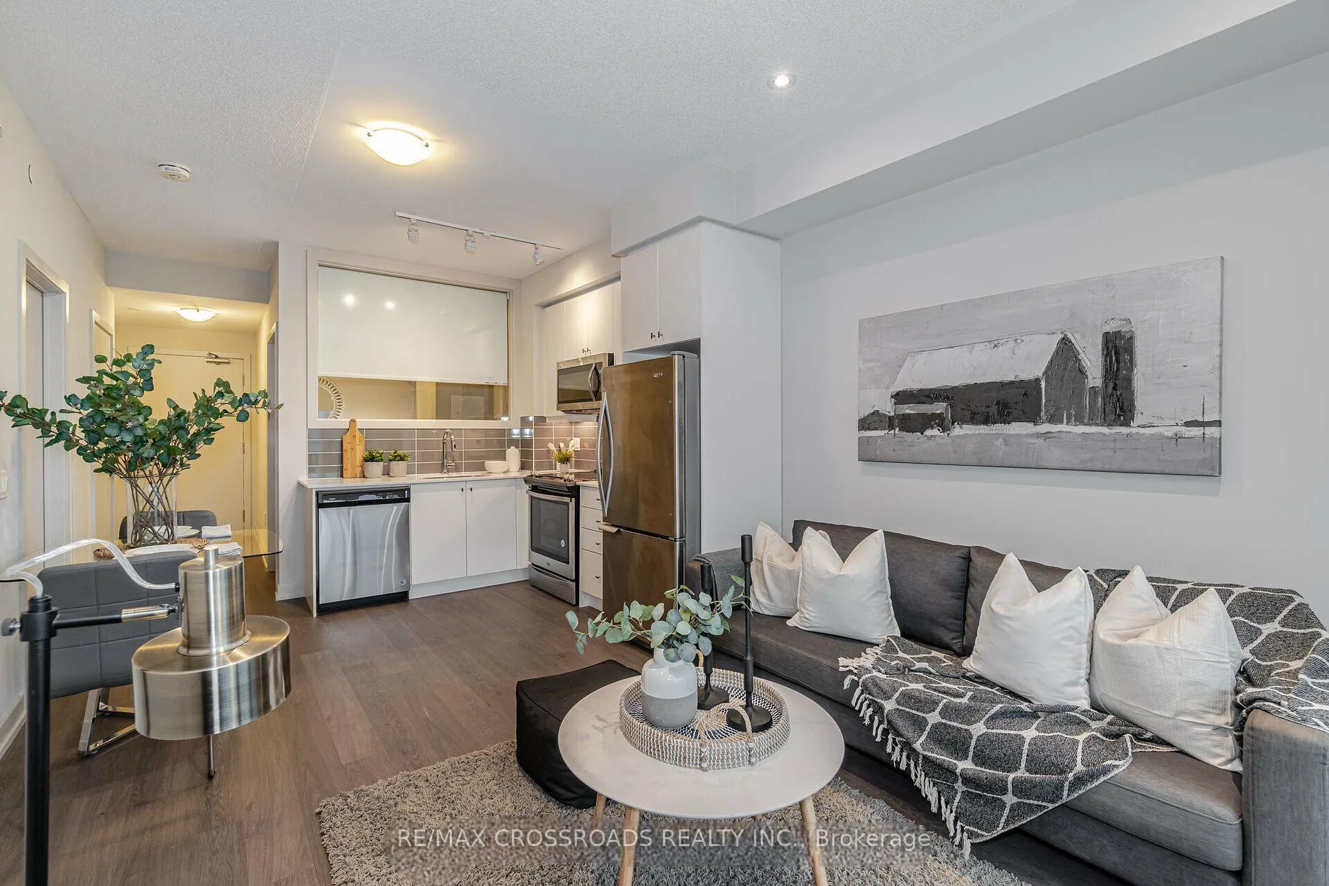 Photo 3 of Unit 215, 555 William Graham Drive, Aurora, Rural Aurora — HOMEH
