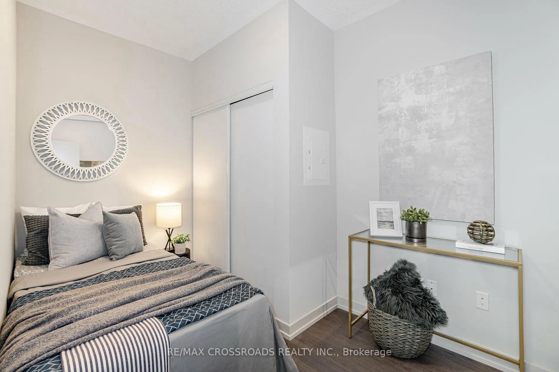 Photo 14 of Unit 215, 555 William Graham Drive, Aurora, Rural Aurora — HOMEH