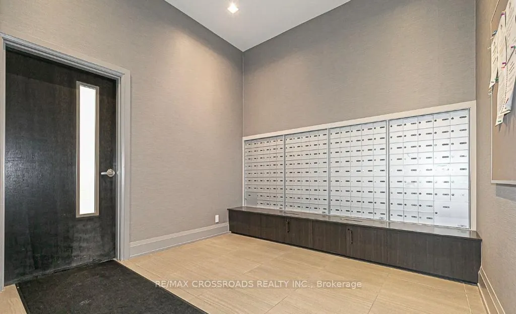 Photo 27 of Unit 215, 555 William Graham Drive, Aurora, Rural Aurora — HOMEH