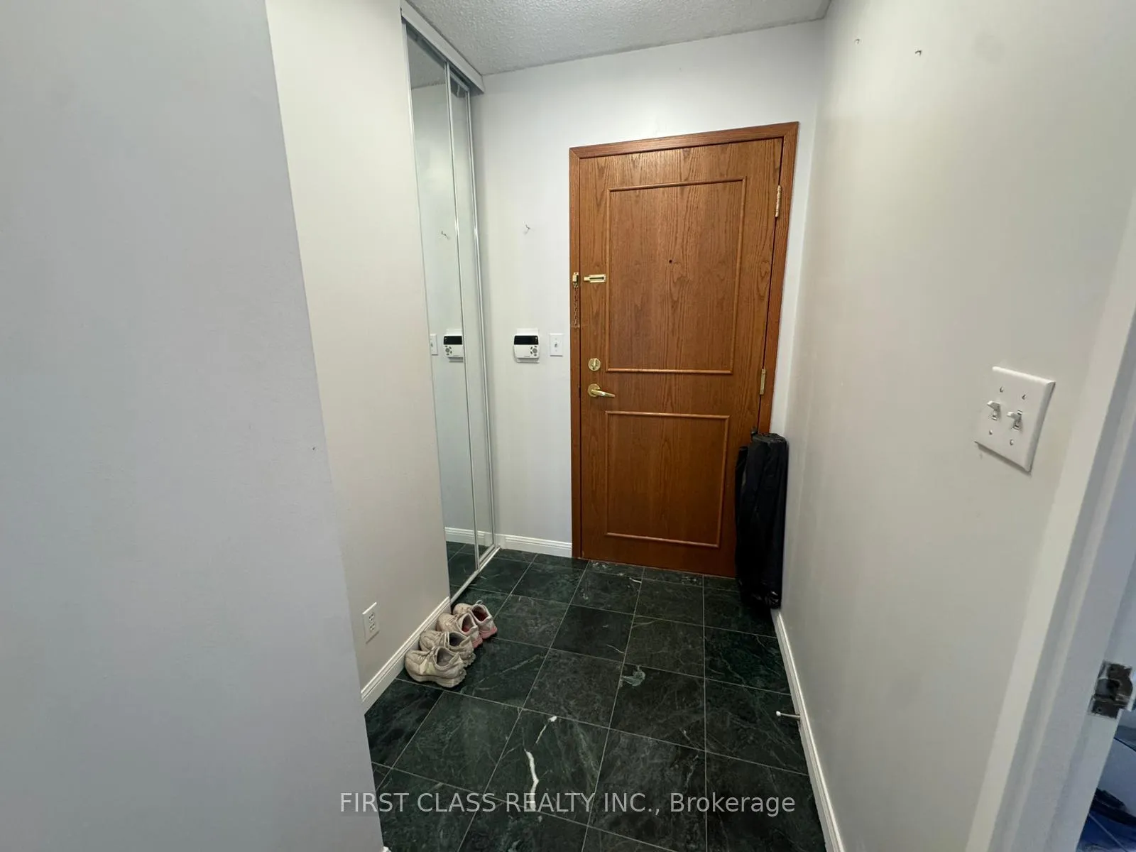 Photo 2 of Unit 1905, 18 Lee Centre Drive, Scarborough, Woburn — HOMEH
