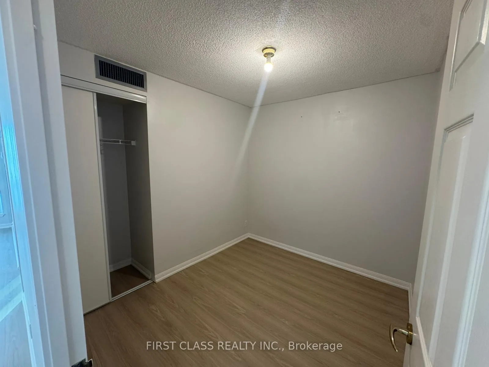 Photo 7 of Unit 1905, 18 Lee Centre Drive, Scarborough, Woburn — HOMEH