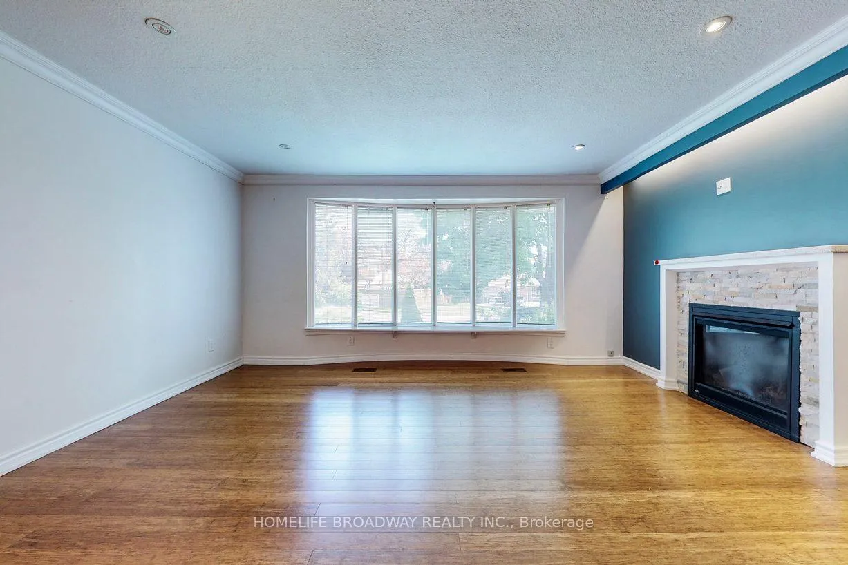 Photo 5 of 1 Billy Joel Crescent, Markham, Markham Village — HOMEH