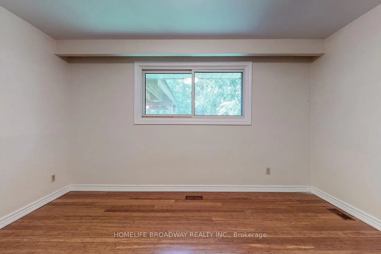 Photo 18 of 1 Billy Joel Crescent, Markham, Markham Village — HOMEH
