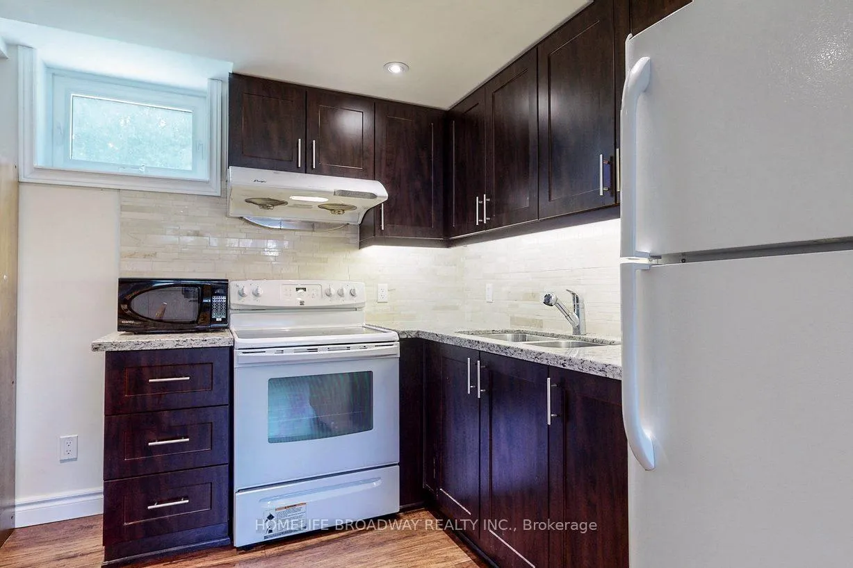 Photo 34 of 1 Billy Joel Crescent, Markham, Markham Village — HOMEH