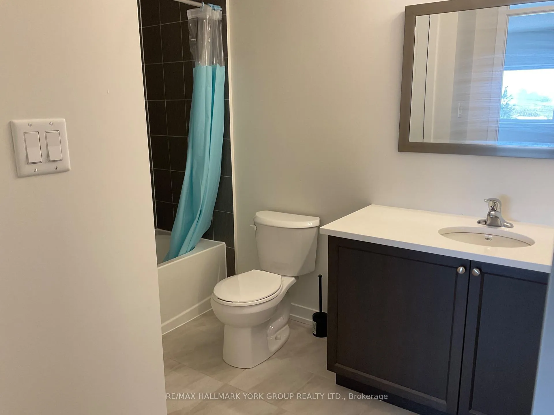 Photo 11 of Unit B, 124 Squire Drive, Ajax, Northeast Ajax — HOMEH